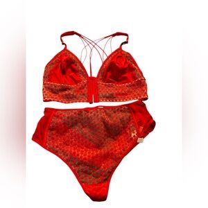 Victoria’s Secret Valentine’s Red Sexy Lace Bralette Panty Set